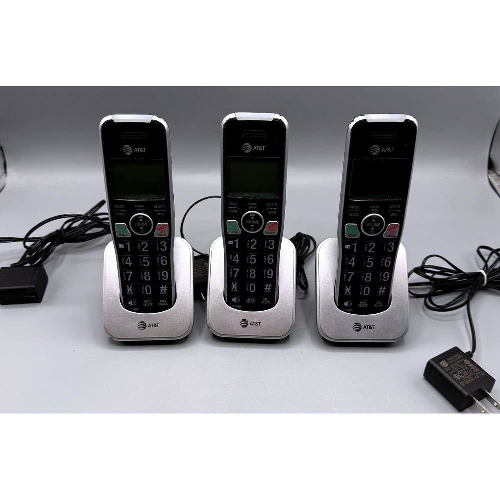 AT&T BL102-4 Cordless Expansion Handsets w/Charging Bases Lot of 3 working *Read